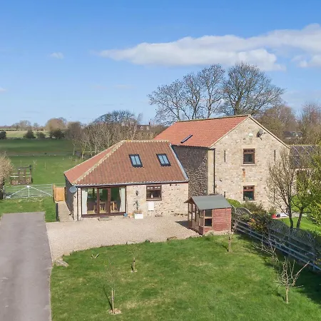 Holiday home Brewery Barn